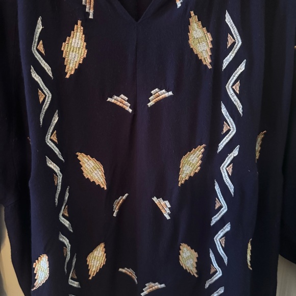 Velzera Navy Blouse with Gold and White Embroidery - Picture 2 of 9